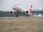 Bild 1: Flugplatz Drewitz: LTU startet durch / Flughafen Süd-Brandenburg-Cottbus GmbH