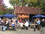 Bild 1: Alljährlich ein Publikumsmagnet: das Herbstfest auf dem Bauernhof des Kulturschlosses in Spremberg. / Landkreis Spree-Neiße