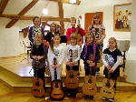Bild 1: Teilnehmer des Innerschulischen Gitarrenwettbewerbs 2010 (Altersgruppe II) / Musik- und Kunstschule