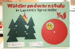 Bild 1: Waldbrandwarnstufenschilder / Landkreis Spree-Neiße