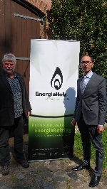 Bild 1: Klaus Schwarz, Geschäftsführer des Landschaftspflegeverbandes Spree-Neiße e.V, (Initiator der langjährigen Veranstaltung) und Geschäftsführer der Energ