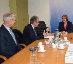 Bild 1: Michael Koch, Harald Altekrger und Britta Ernst, Quelle: Pressestelle des Landkreises Spree-Neie
