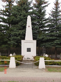 Bild 2: Obelisk / Fr. Hüttner