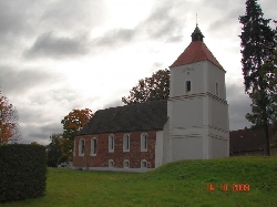 Bild 1: Dorfkirche / I. Httner