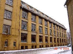 Bild 4: Gebäude 1924 Straßenansicht / Fr. Hüttner