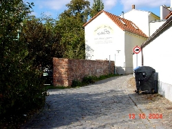 Bild 1: Rest Stadtmauer Johannisgasse / Fr. Hüttner