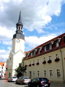 Bild 2: Ansicht von der Langen Straße / Fr. Hüttner