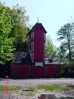 Bild 1: Ansicht West, Straßenansicht / 