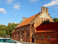 Bild 3: Turnhalle von Sden / Fr. Httner