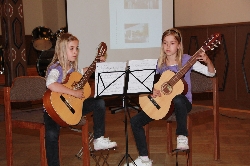 Bild 1: Musikschule 30 Jahre in Spremberg vor Ort / Pressestelle Landkreis Spree-Neiße