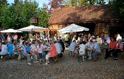 Bild 1: Impressionen des Herbstfestes 2011 / Niederlausitzer Heidemuseum