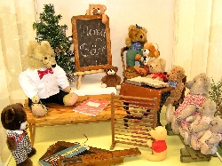 Bild 2: Weihnachtsausstellung Teddys Abenteuer Motiv 2 / Niederlausitzer Heidemuseum