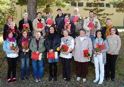 Bild 2: Abschluss der Qualifizierung zum staatlich anerkannten Altenpflegehelfer / Regionalbudget