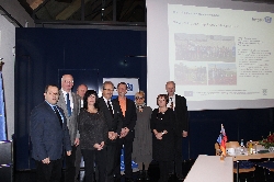 Bild 2: Der neu gewhlte erweiterte Vorstand (v.l.n.r.) Sven Zuber (Stadt Forst), Olaf Lalk (Landkreis Spree-Neie), Fred Mahro (Stadt Guben), Christine Herntier (Stadt Spremberg), Harald Altekrger (Prsident der Eurore