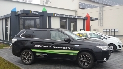 Bild 1: Ladestopp der eTourEurope am Besucherzentrum Intelligente Netze BIEne, Quelle: eTourEurope