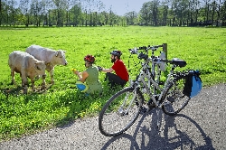 Bild 2: Fahrradpause, Quelle: R. Weisflog