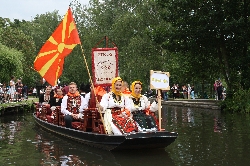 Bild 4: Internationale Folklorelawine, Quelle: Pressestelle LK SPN