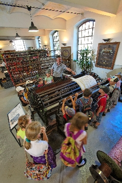 Bild 3: Brandenburgischen Textilmuseum in Forst (L.), Quelle: Rainer Weisflog