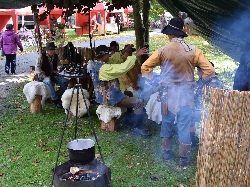 Bild 1: Das Lager die Ruberbande des MC Spremberg beim Herbstfest 2017., Quelle: Eckbert Kwast