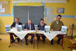 Bild 2: Unterzeichnung der Kooperationsvereinbarungen, Quelle: Landkreis Spree-Neie/Wokrejs Sprjewja-Nysa