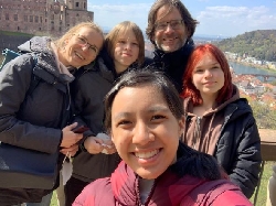 Bild 1: Gastfamilie beim Ausflug, Quelle: AFS Interkulturelle Begegnungen e. V. 