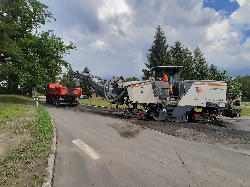 Bild 1: Erneuerung Asphaltdecke, Quelle: Landkreis Spree-Neie/Wokrejs Sprjewja-Nysa