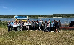 Bild 1: Gruppenbild am Oder-Neie-Radweg, Quelle: Landkreis Spree-Neie/Wokrejs Sprjewja-Nysa