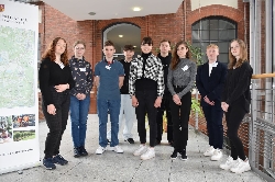 Bild 2: Gruppenbild der Schlerinnen und Schler vom 22. Zukunftstag in der Kreisverwaltung, Quelle: Landkreis Spree-Neie/Wokrejs Sprjewja-Nysa
