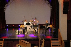 Bild 1: Konzert Hausmusik der Musik- und Kunstschule Johann Theodor Rmhild, Quelle: Landkreis Spree-Neie/Wokrejs Sprjewja-Nysa