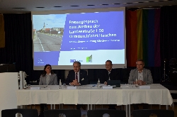 Bild 3: Pressegespr�ch zur Bauma�nahme, Quelle: Landkreis Spree-Nei�e/Wokrejs Sprjewja-Nysa