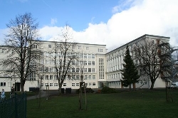 Bild 1: Friedrich-Ludwig-Jahn-Gymnasium / Medienzentrum LK SPN