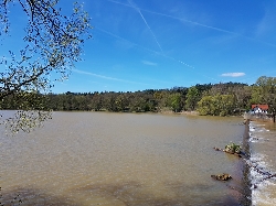 Die Spree an der Vorsperre Bhlow der Talsperre Spremberg; Quelle: Landkreis Spree-Neie/Wokrejs Sprjewja-Nysa, Untere Wasserbehrde